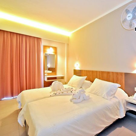 Astron Suites & Apartments コス・タウン エクステリア 写真