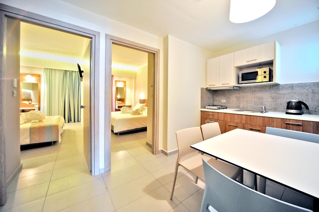 Astron Suites & Apartments コス・タウン エクステリア 写真